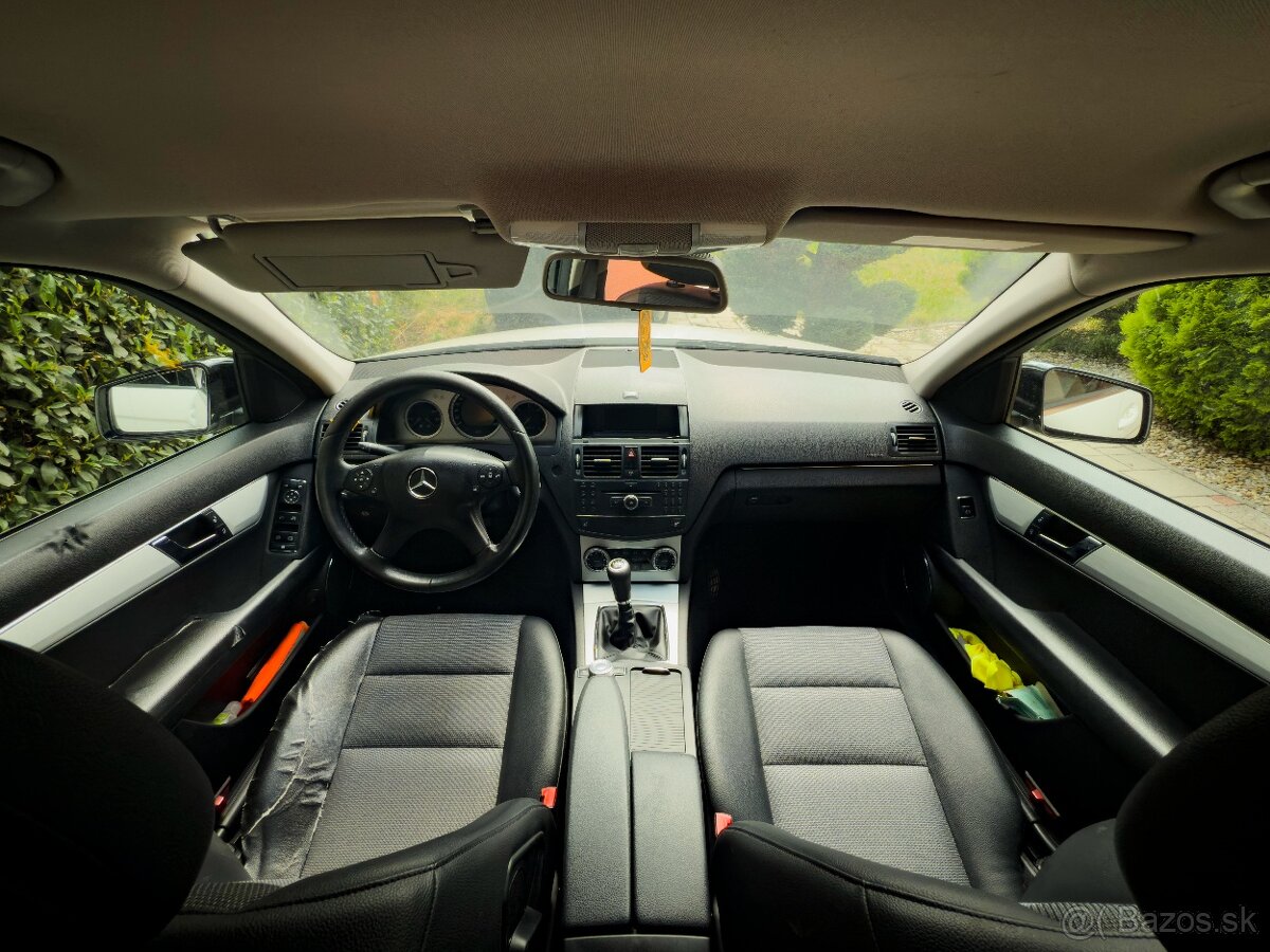 Mercedes Benz W204 C200 CDI - 10