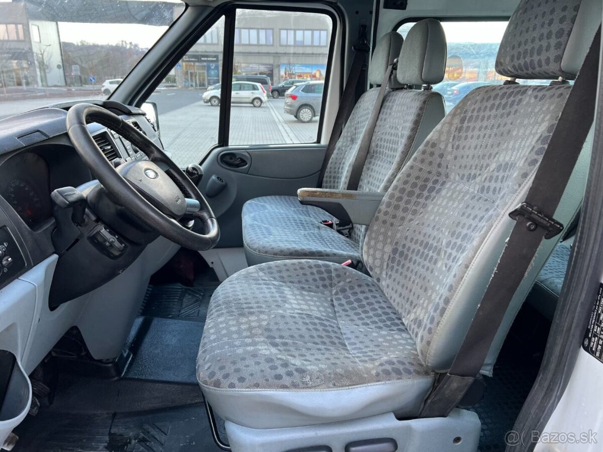 Ford Transit 2.2 TDCi 81kw 9 míst L2H2 - 10