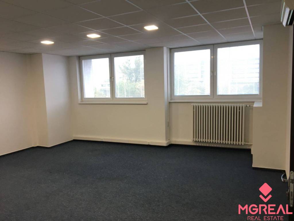 Kancelárske priestory 25m2 s umývadlom, Blagohouse, Petržalk - 10