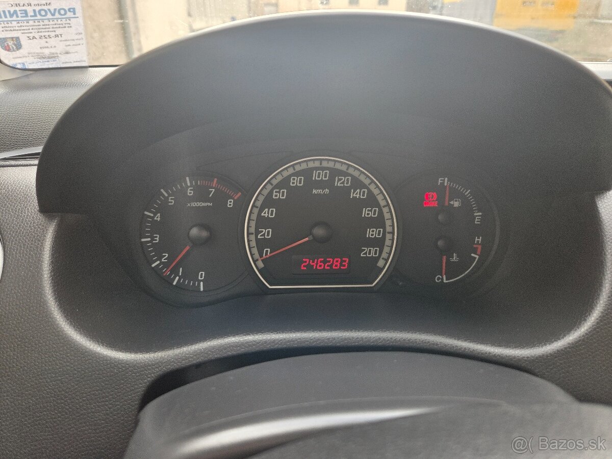 Suzuki Swift 1.3i - 10