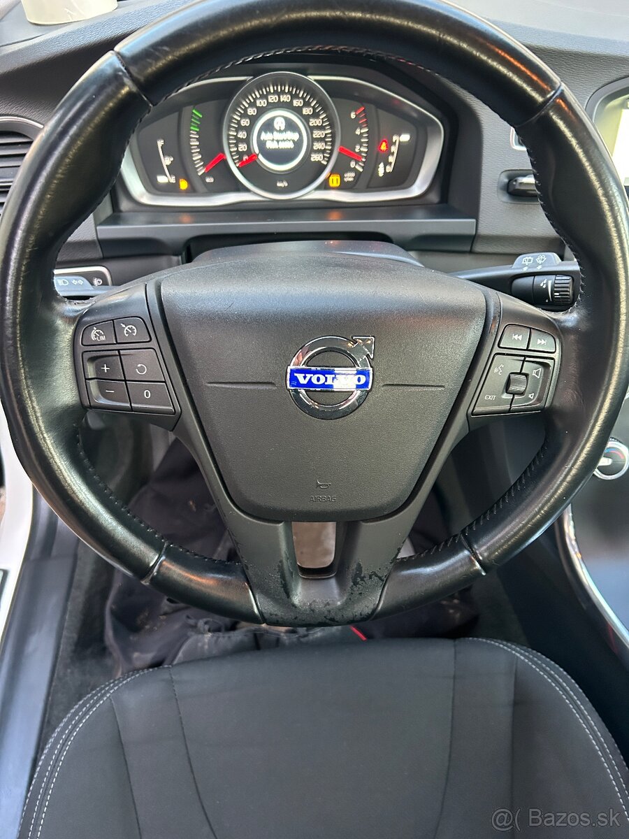 Volvo V60 D4 2.0D 133kw - 10