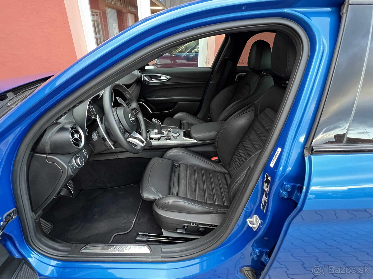 Alfa Romeo Giulia 2023 2.0 Veloce 206 kW - 10