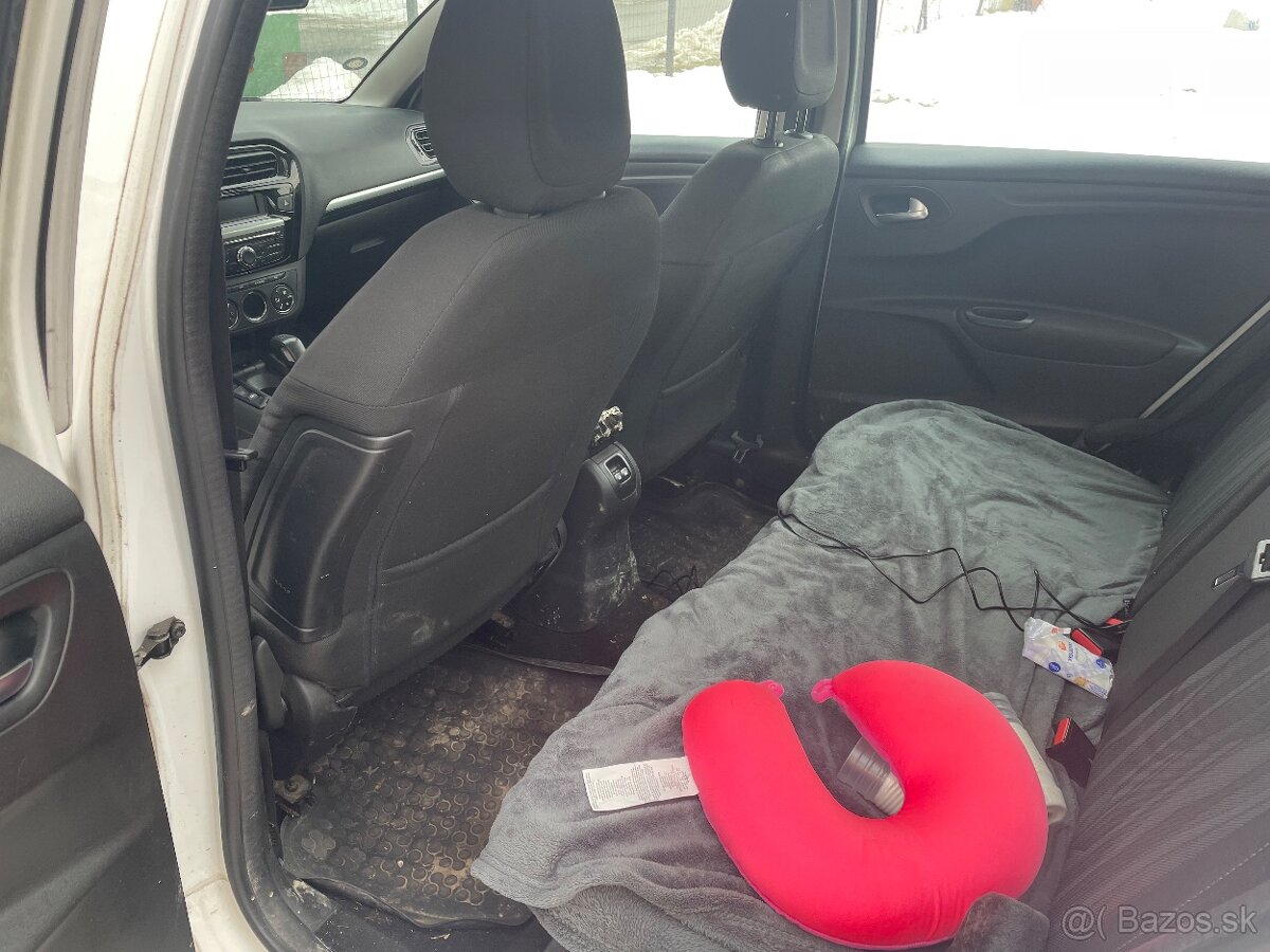 Predá Peugeot 301 rok 2017 - 10