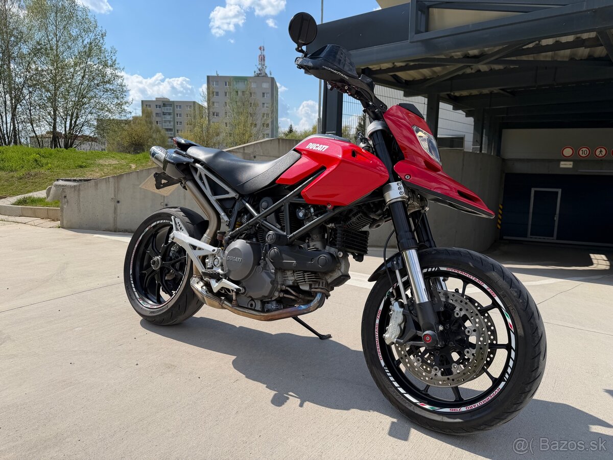 Ducati Hypermotard 796 - 10
