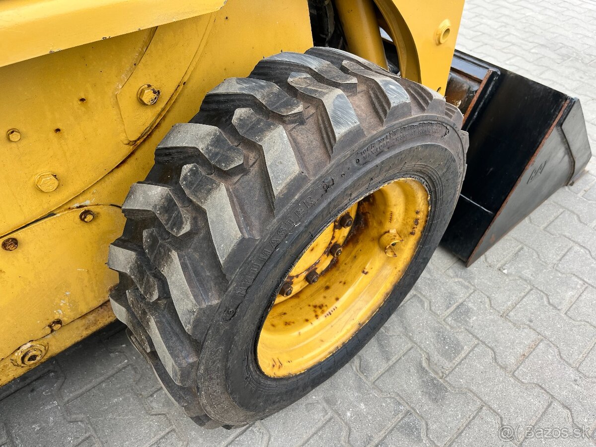 Nakladač smykovy Caterpillar 226B3, Bobcat, JCB, Kramer, UNC - 10