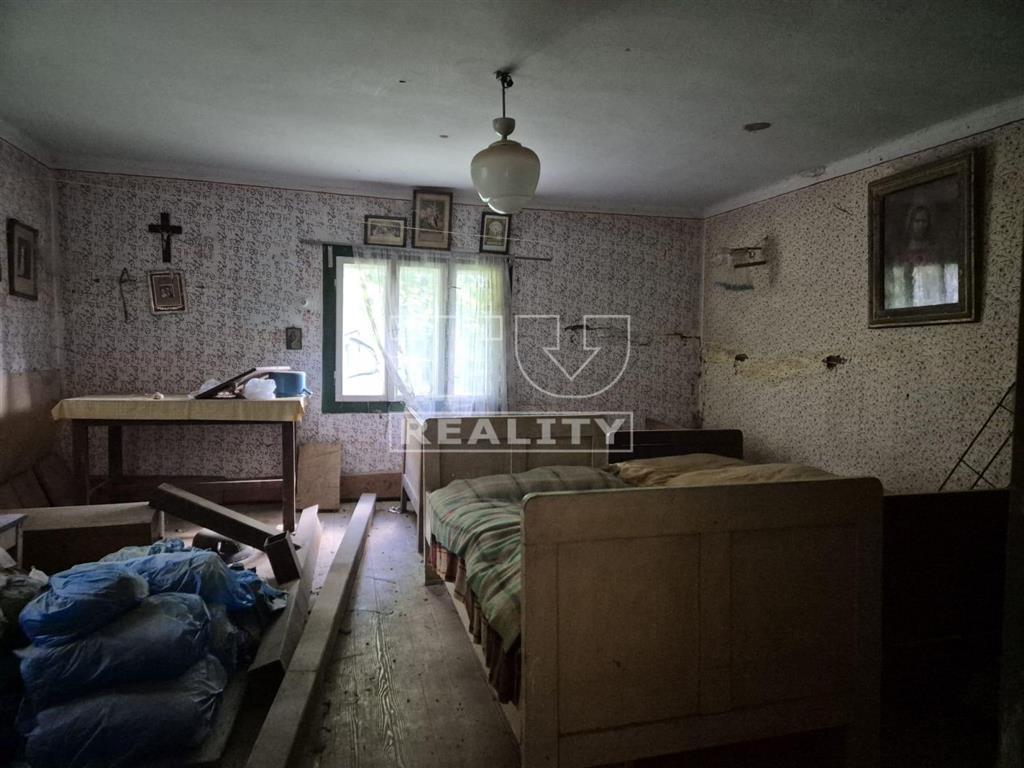 Chalupa v nádhernom prostredí H.Marikovej - 10