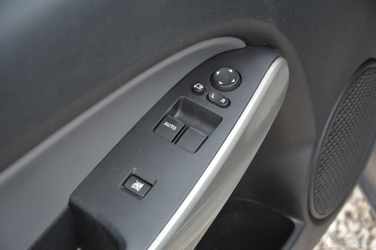 Mazda 2 1.40 Benzín - 10