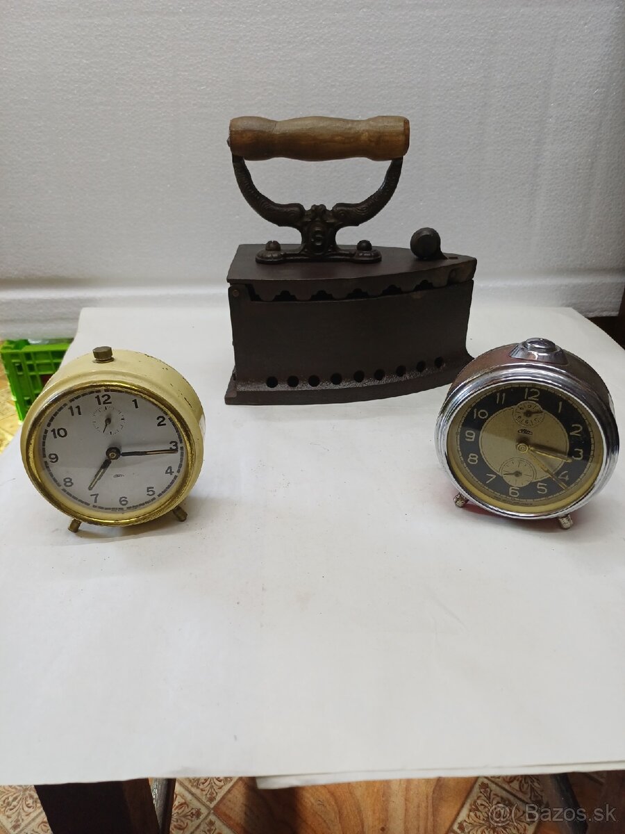 Predám starožitnu žehličku dobrom stave - 10