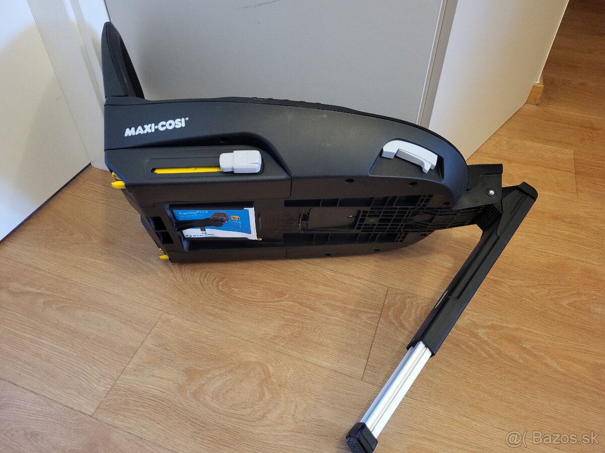 Vajíčko Maxi-Cosi Rock so základňou Maxi-Cosi FamilyFix3 - 10