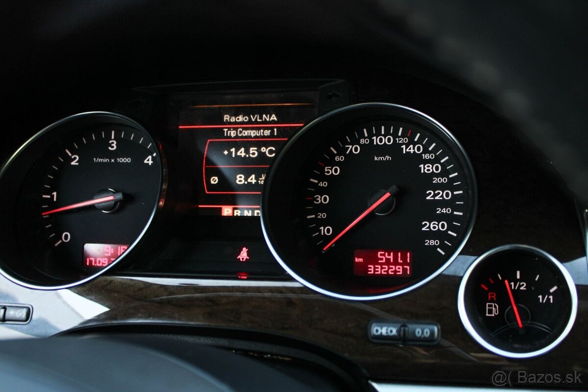 AUDI A8 4.2 V8 TDI QUATTRO TIPTRONIC - 10