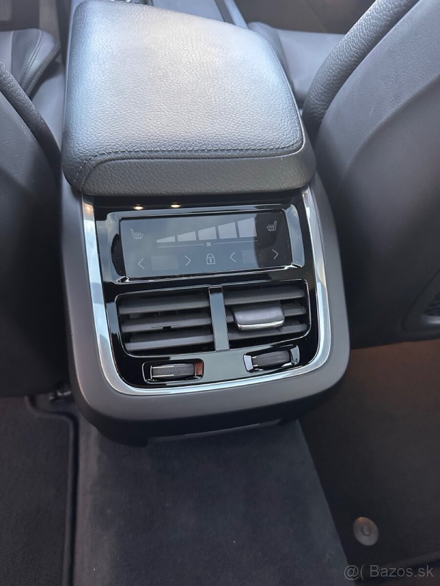 Volvo V60 2.0 4×4, rok 2020 – plná výbava - 10