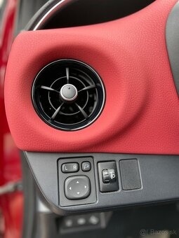 TOYOTA YARIS Selection, 1.5 VVT-iE, manuál 6-st., 70.000 km. - 10