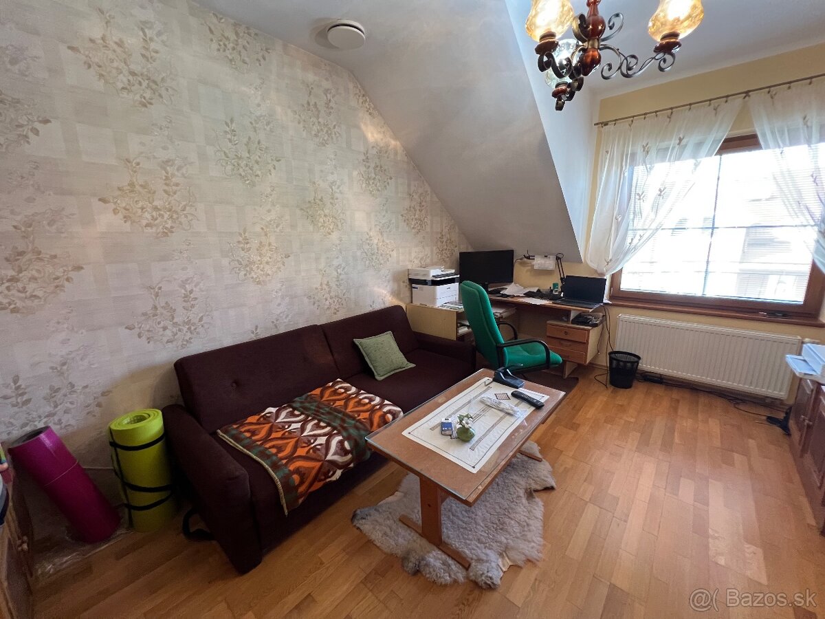 Na predaj poschodový rodinný dom, Nové Zámky - 10