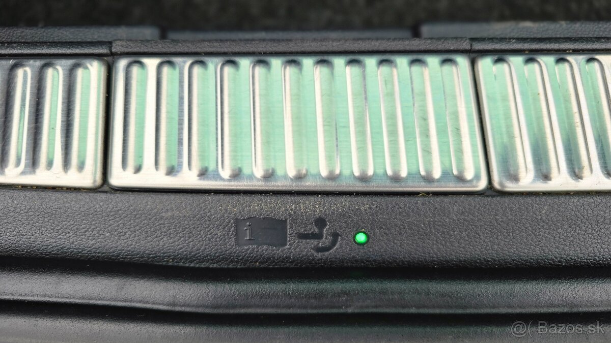 Škoda Superb Combi 2.0 TDI / 2022 / Virtual / Ťažné - 10