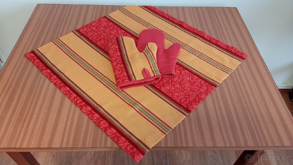 Obrusy,chňapky - 10