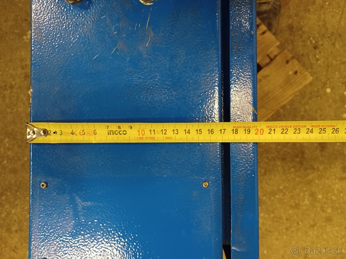 Plechová rozvodna skrina - 10