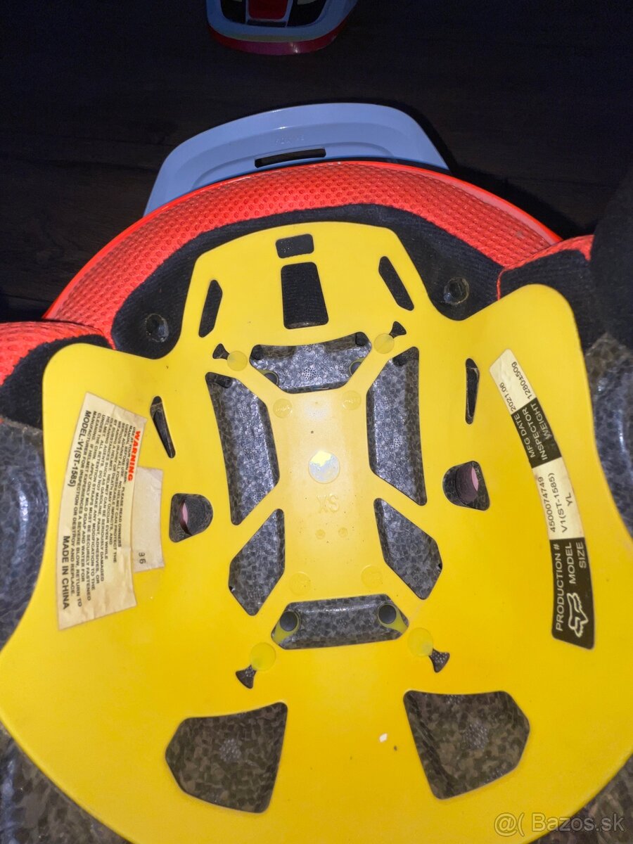 predám motocrossovú prilbu - 10