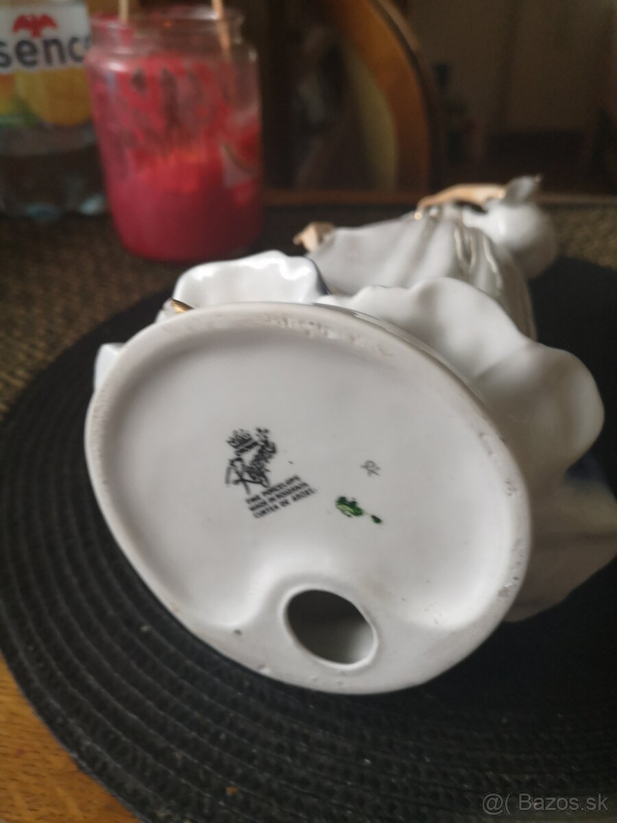porcelánová soška Dux - 10