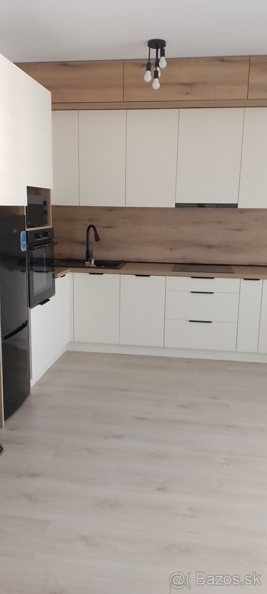 1,5 izbový byt na prenajon - 10