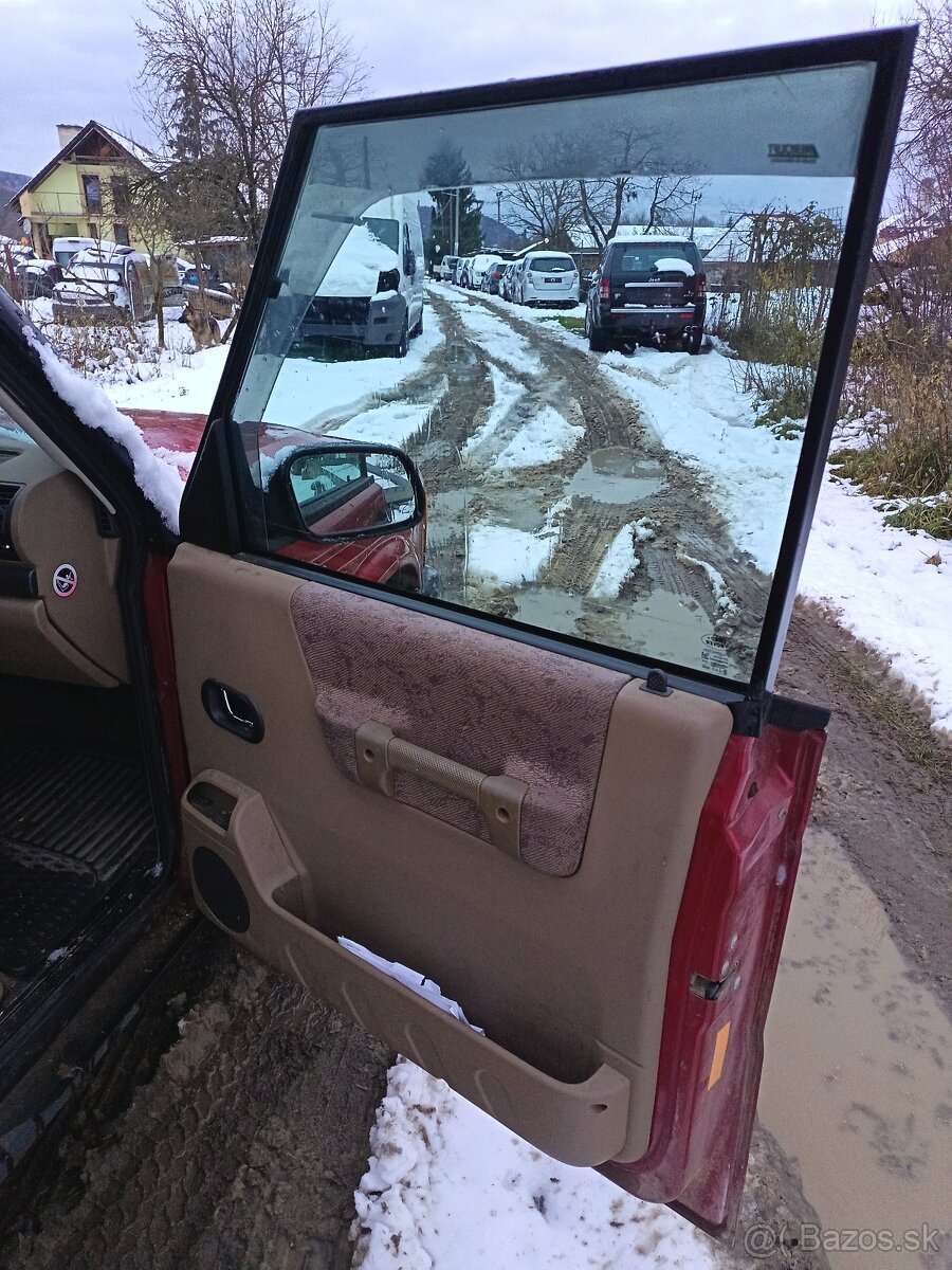 Land Rover Discovery II - 10