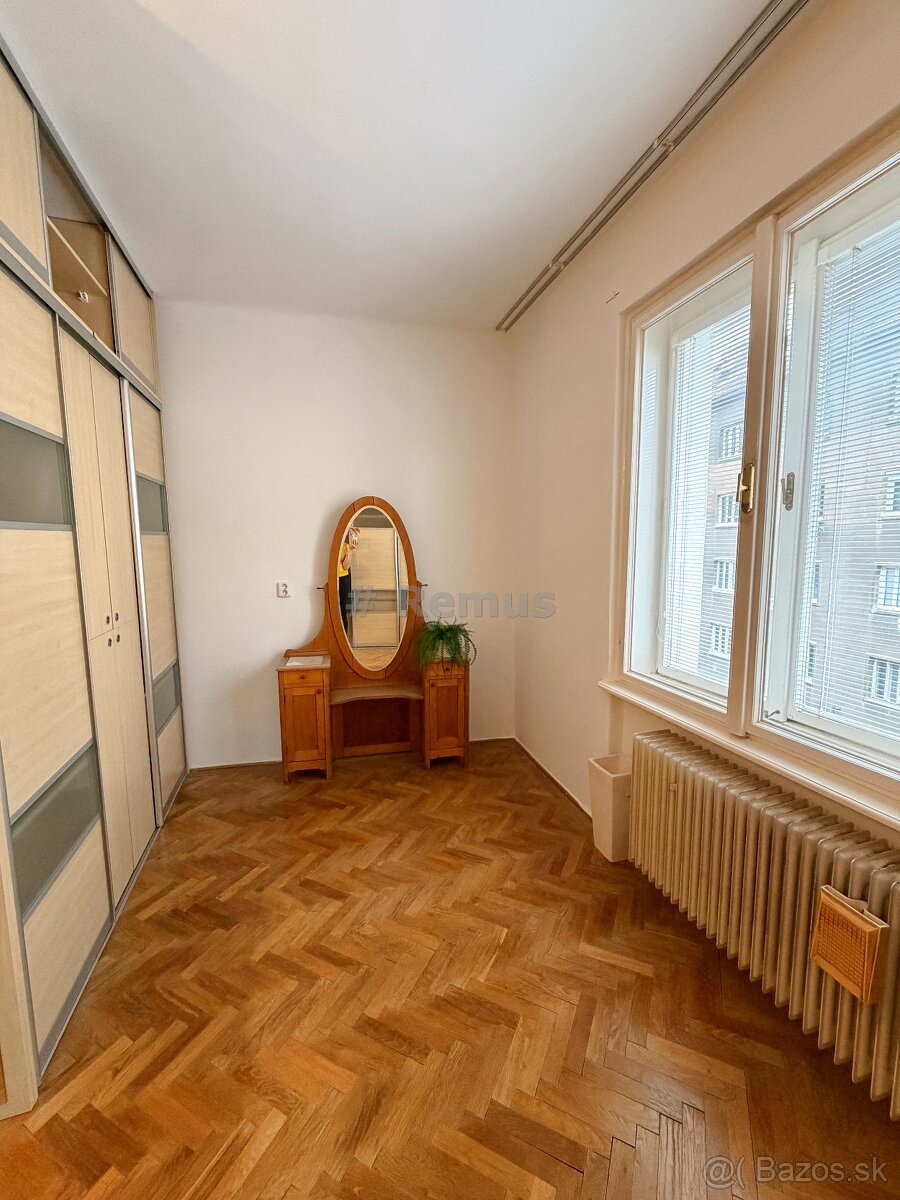 Nájom 3-i.bytu, balkón–Bratislava,Staré Mesto - 10