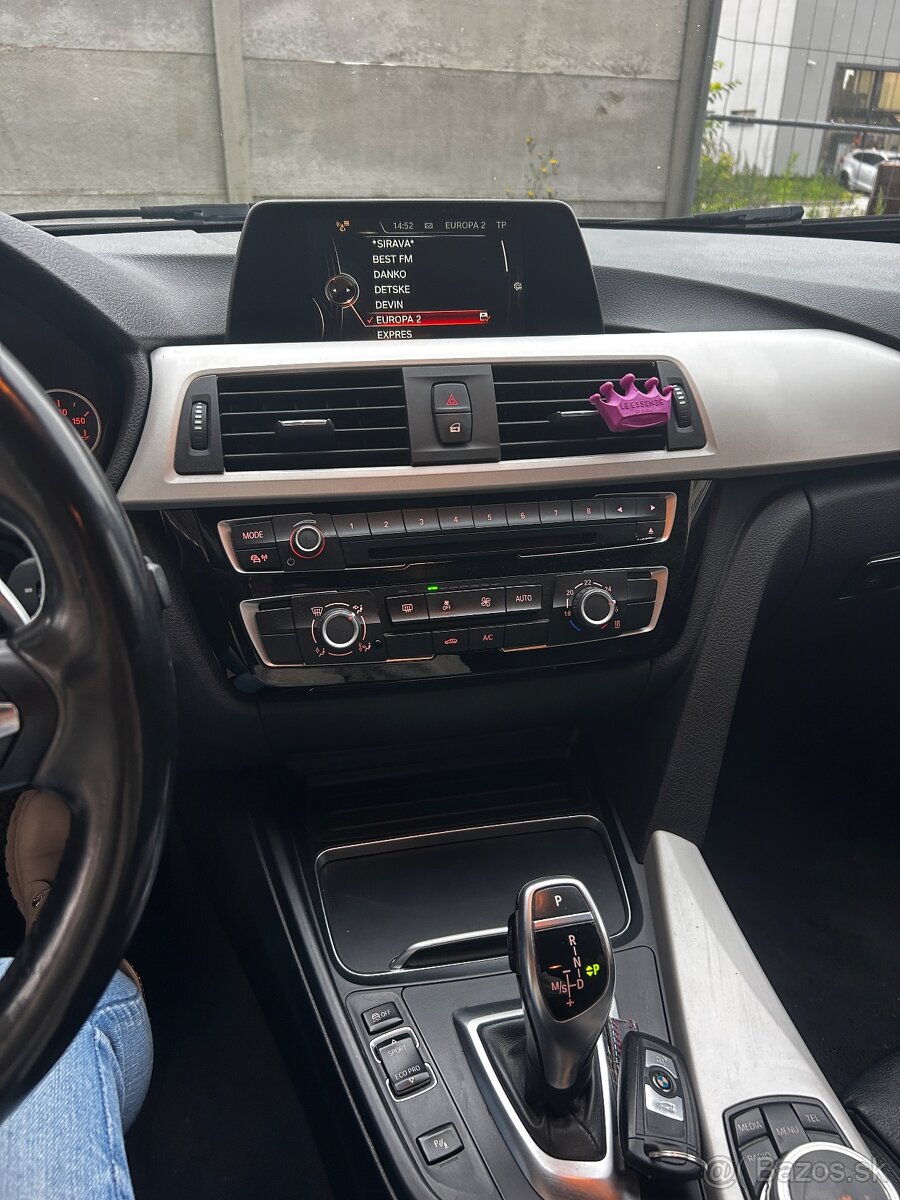 BMW 320d xdrive F31 M-packet - 10