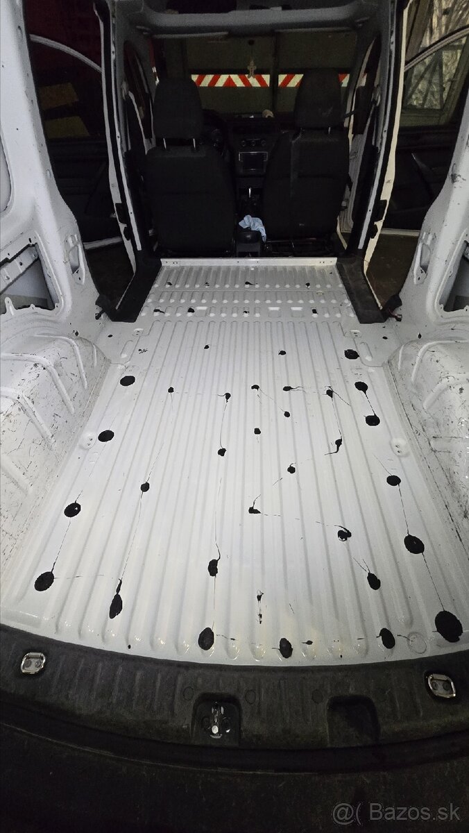 VW Caddy maxi 2.0tdi 110KW - 10