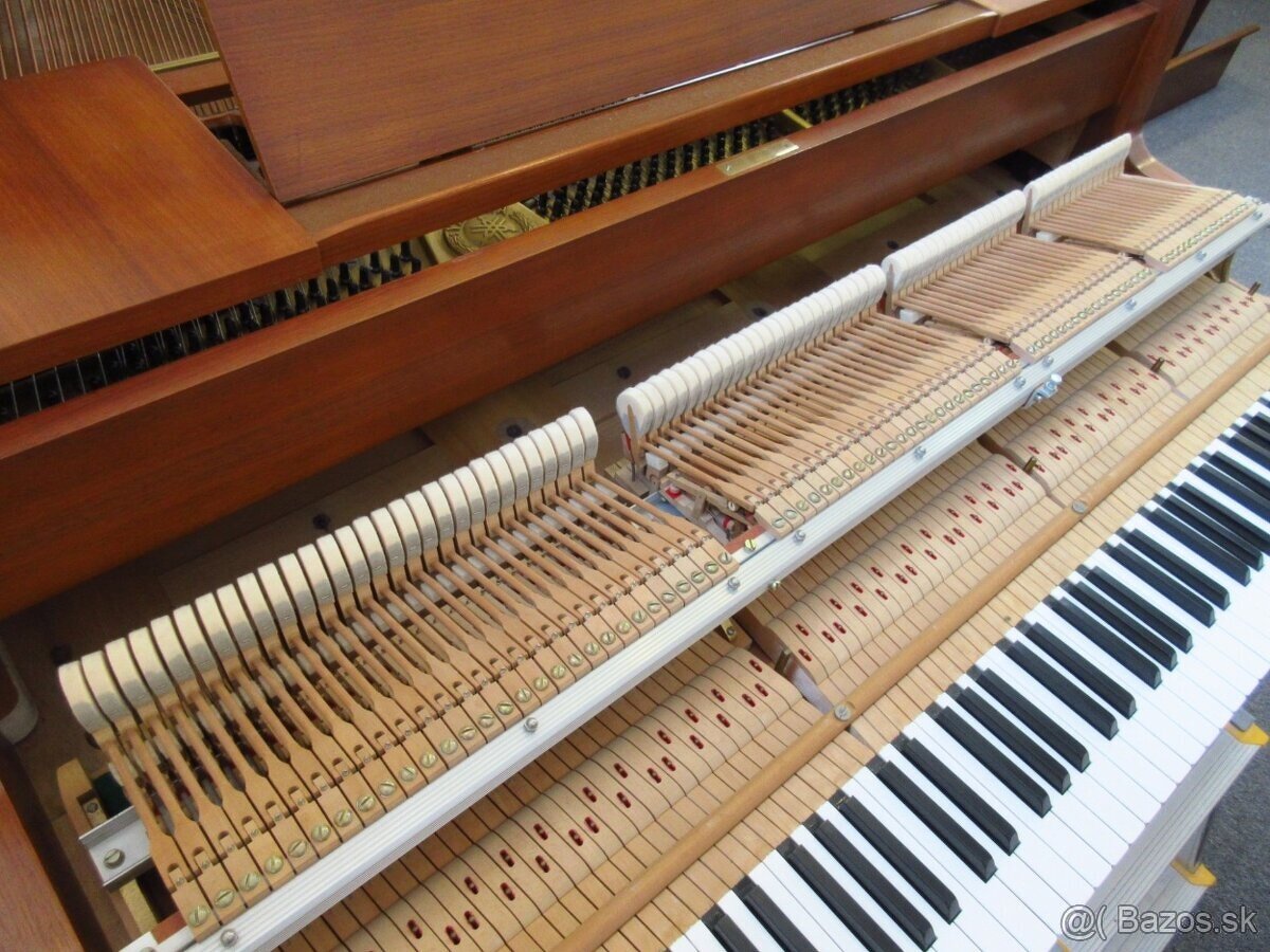 Malé klavírne krídlo Yamaha za Super cenu - 10