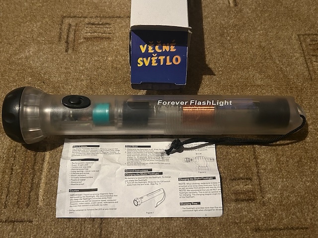 Predám bezbatériové baterky - 10