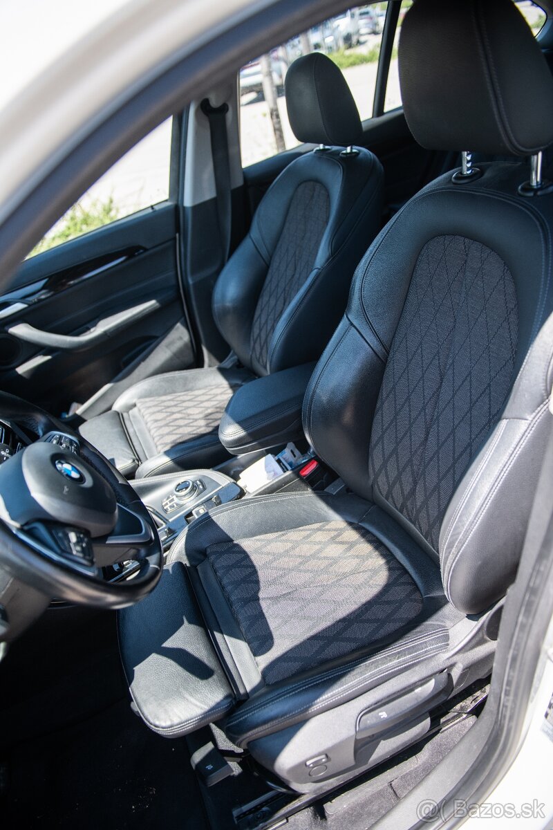 BMW X1 sDrive 2017 A/T - 10