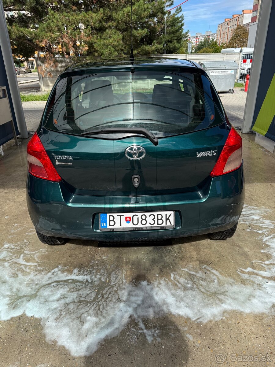 toyota yaris - 10