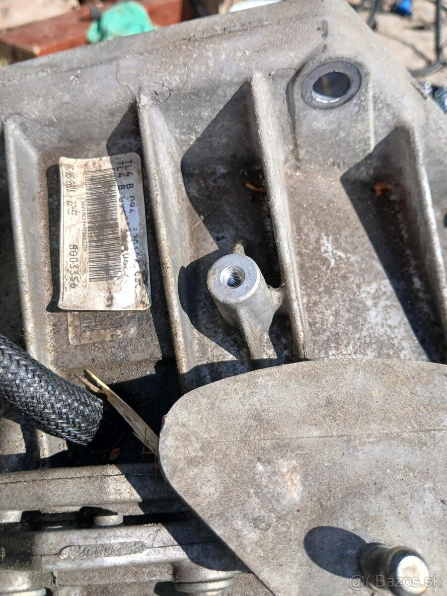 Rozpredám Renault CLIO IV - 10