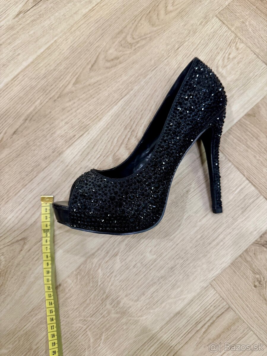 STEVE MADDEN čierne lodičky s platformou - 10