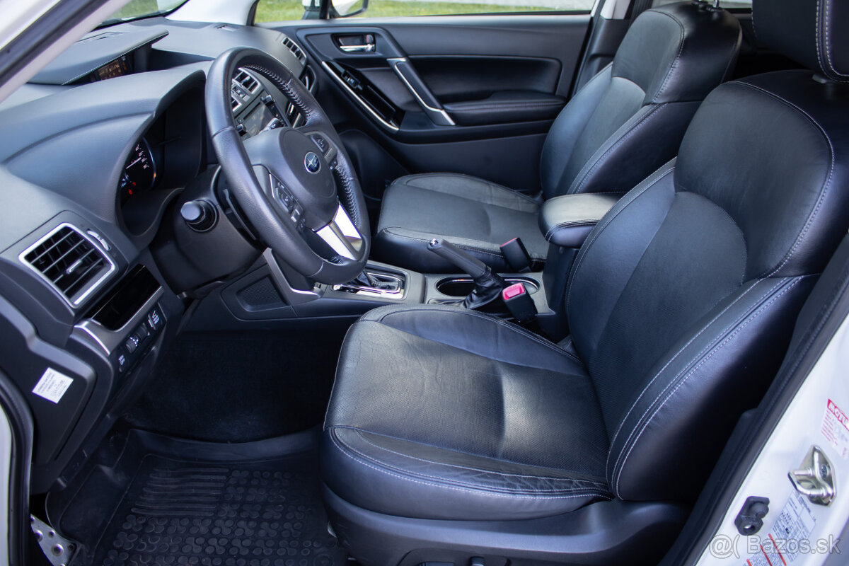 Subaru Forester 2.0 XT CVT Sport automat - 10