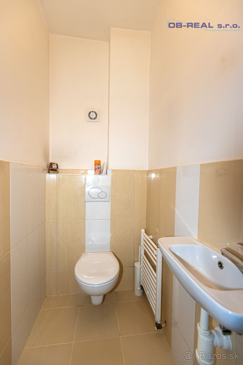 Predaj rekonštr. 5izb RD 240m2, parková úprava, pozemok 198m - 10