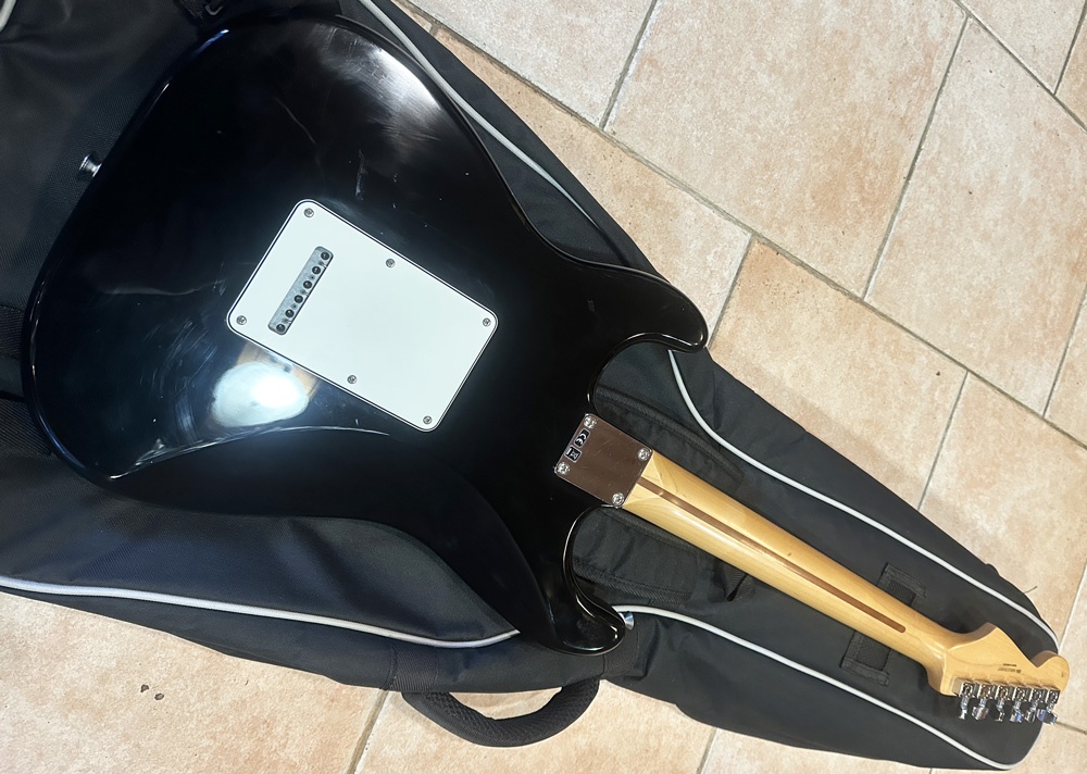 Fender Stratocaster Mexico, HSS, rok 2016 - 10