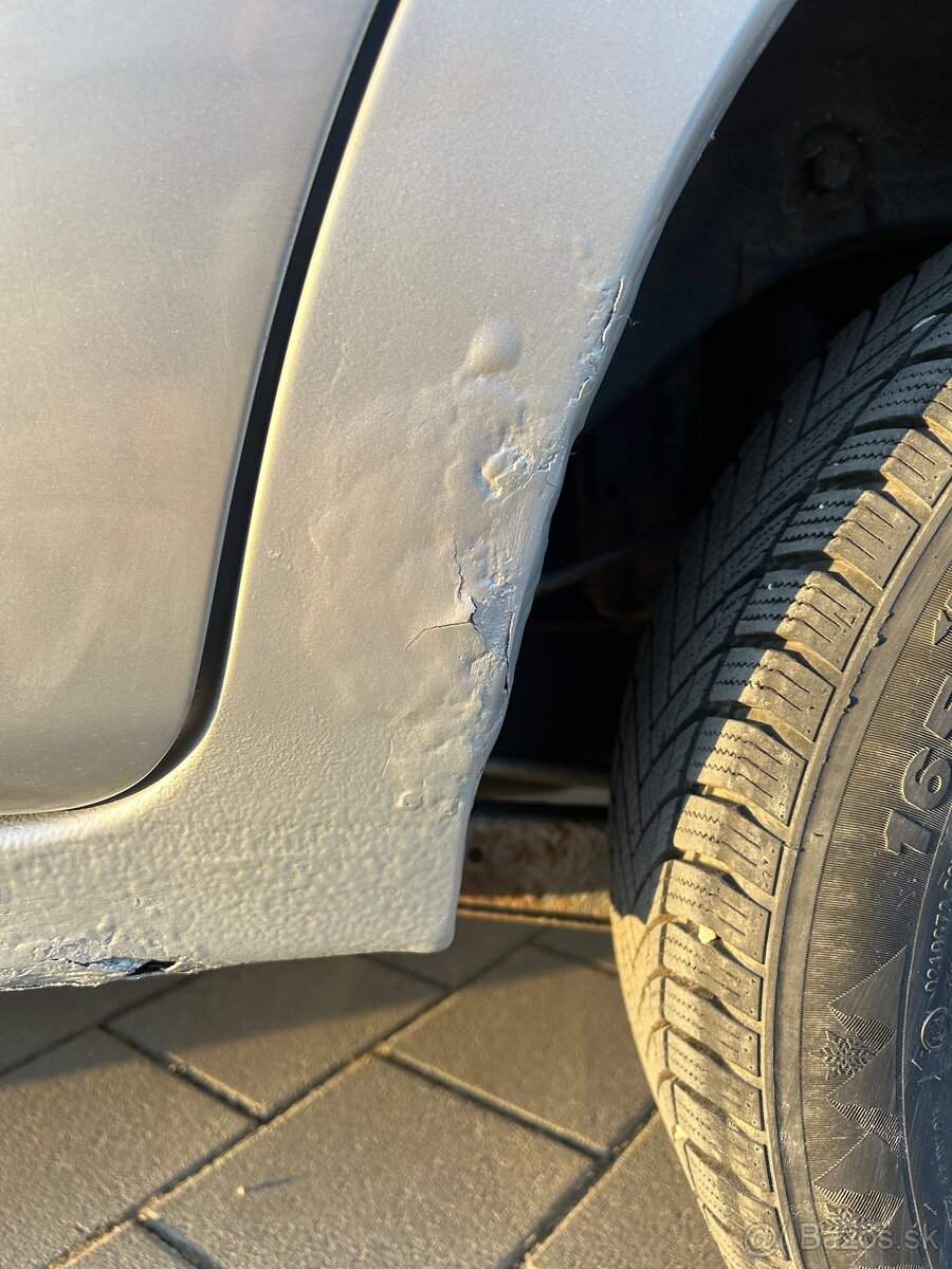 Suzuki Ignis 2006 1.3 69kw - 10