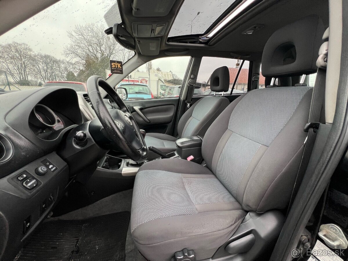 Toyota RAV4 2,0D nafta, 85kW, MT5, rok:02.2006. - 10