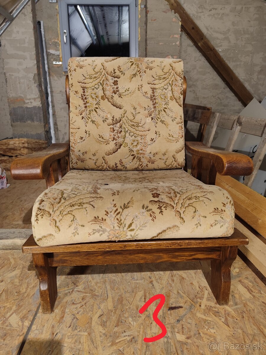 Sedačka+rôzne stoličky - 10