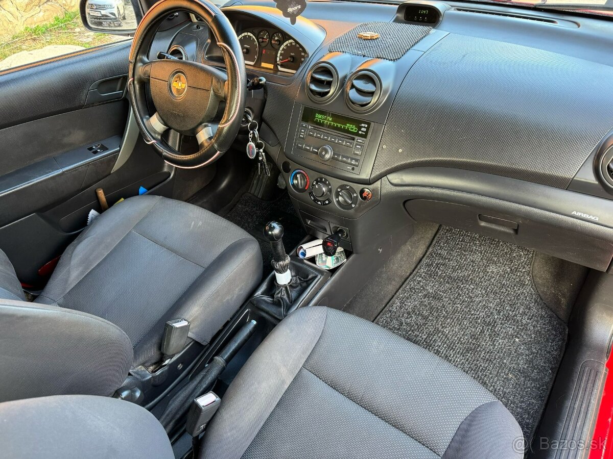 Chevrolet Aveo 1.2 8v Komfort - 10