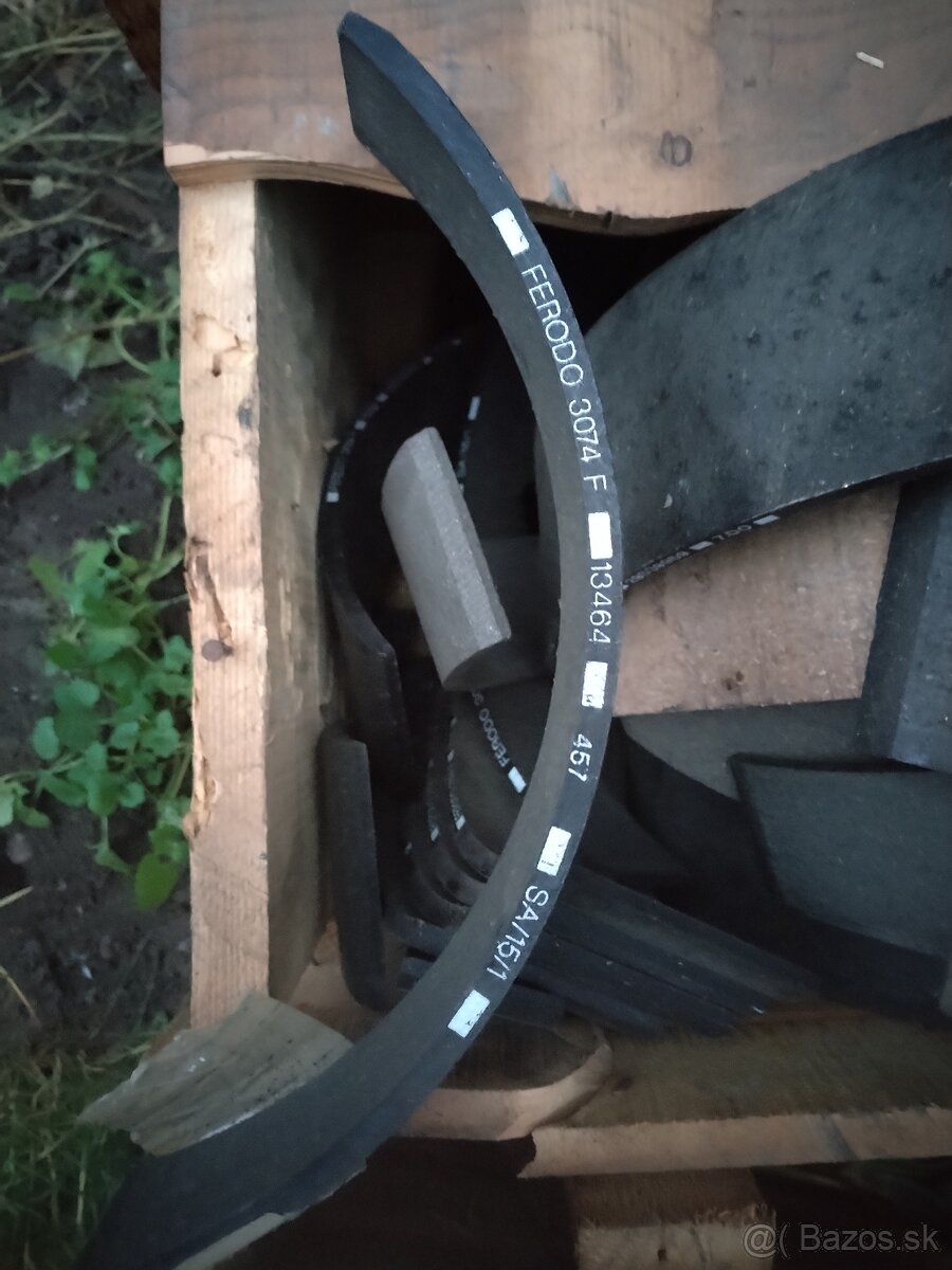 Spojka,lamela,pakne, brzdové obloženia - 10