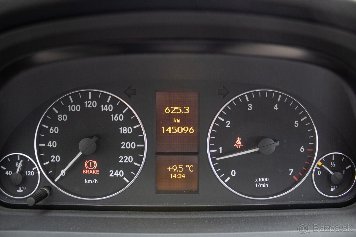 Mercedes-Benz A trieda 160 Elegance - 10