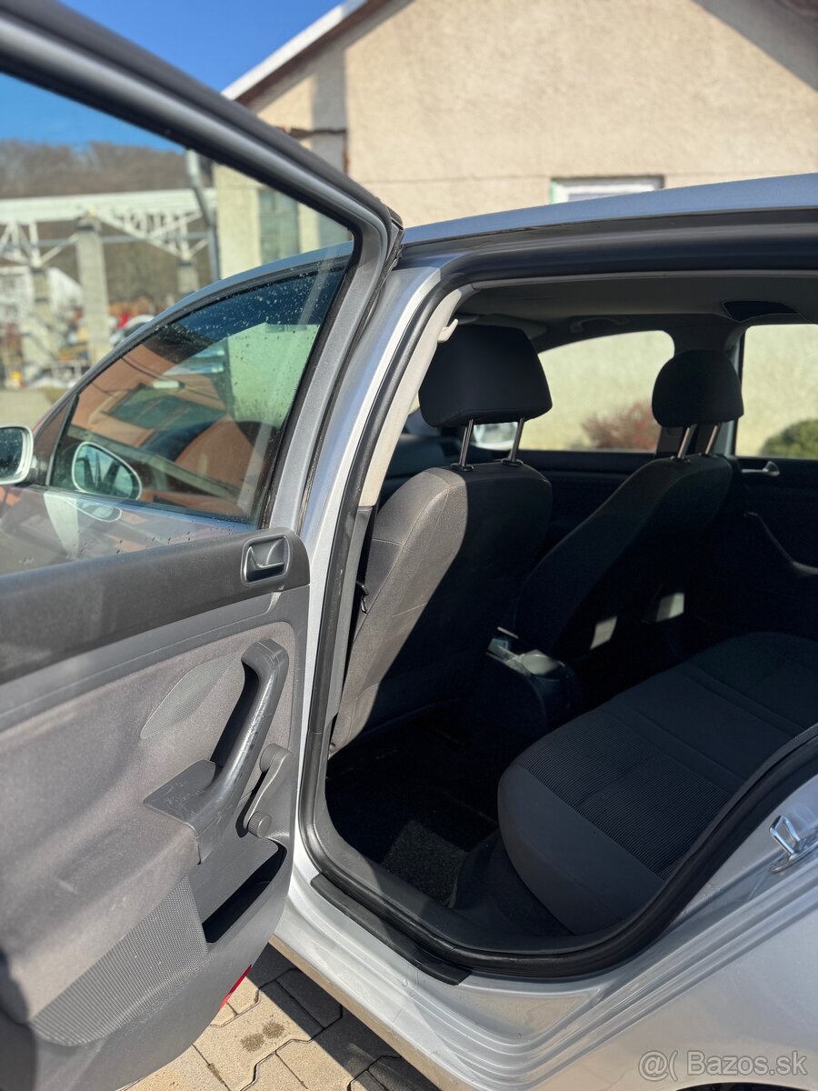 Predam Volkswagen Golf 5 - 10