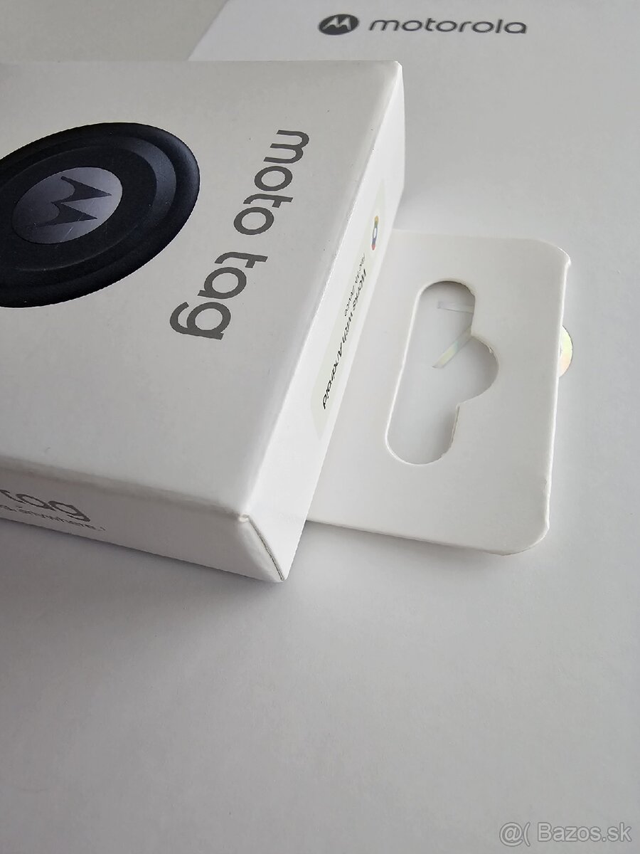 Motorola edge 70 + moto tag - 10