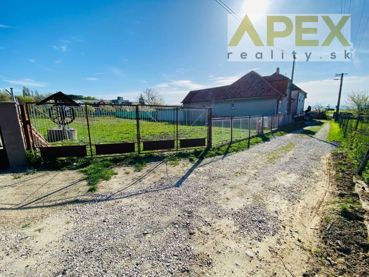 APEX reality stavebný pozemok na dvojdom v Orešanoch, 951 m2 - 10