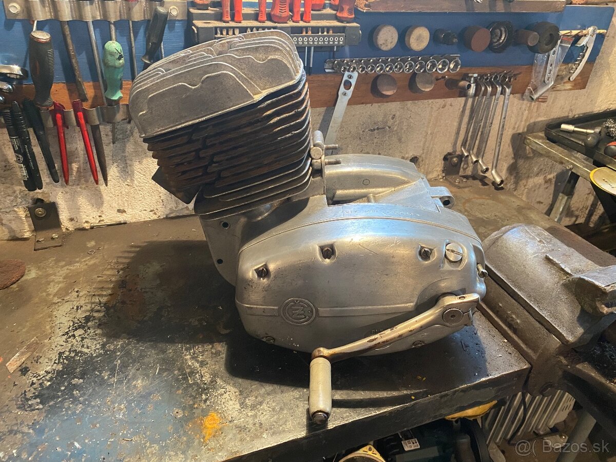 Opravy a servis motocyklov a záhradnej techniky - 10