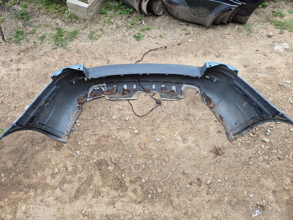 Predám zadný nárazník na Škoda Octavia II 2 SCOUT - 10