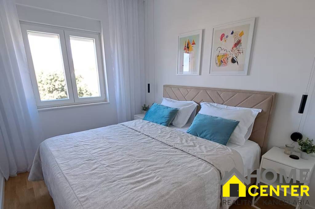 NA PREDAJ moderný luxusný apartmán /45 m² / Dalmátsko, TROGI - 10