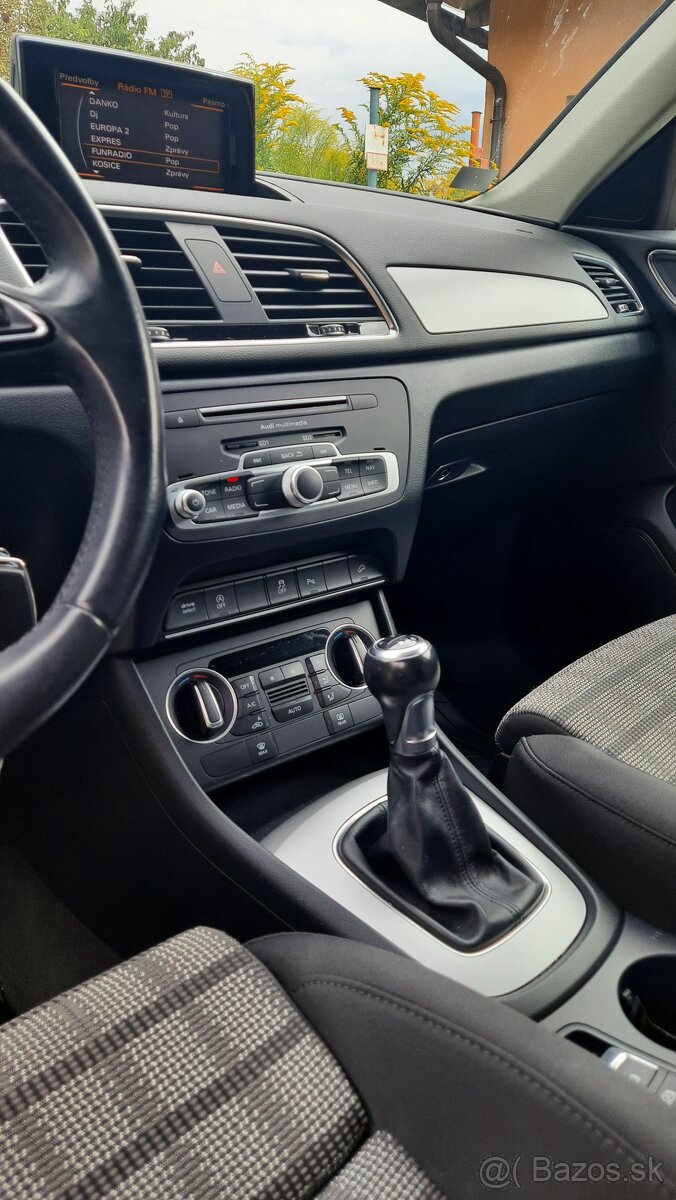 Predám Audi Q3 2.0 TDI 150k Design - 10