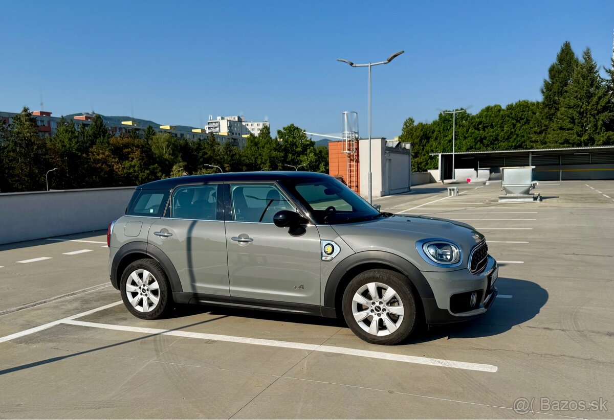 Mini Countryman Cooper SE ALL4 Plug-in Hybrid 4x4 - 10